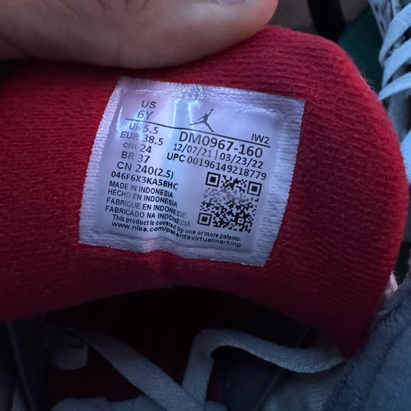 (Jordan 3’s) SIZE :6 /Women and Kids - Picture 5 of 5